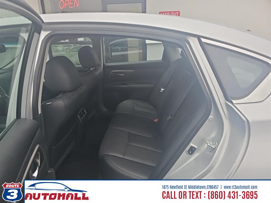 2015 Nissan Altima 4dr Sdn I4 2.5 S, available for sale in Middletown, Connecticut | RT 3 AUTO MALL LLC. Middletown, Connecticut 2015 Nissan Altima 4dr Sdn I4 2.5 S, available for sale in Middletown, Connecticut | RT 3 AUTO MALL LLC. Middletown, Connecticut