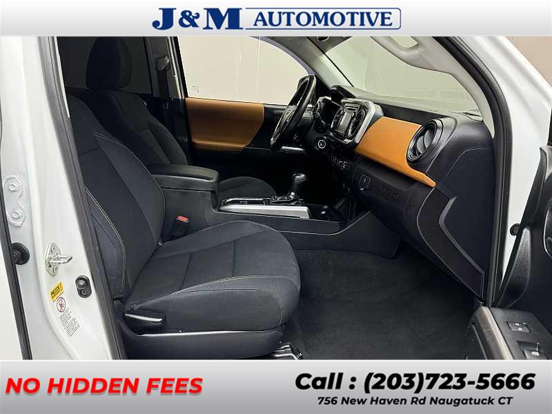 2017 Toyota Tacoma SR5, available for sale in Naugatuck, Connecticut | J&M Automotive Sls&Svc LLC. Naugatuck, Connecticut 2017 Toyota Tacoma SR5, available for sale in Naugatuck, Connecticut | J&M Automotive Sls&Svc LLC. Naugatuck, Connecticut