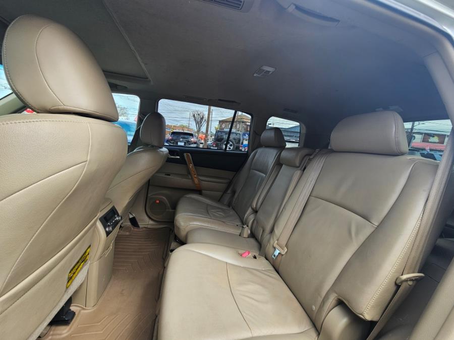 2008 Toyota Highlander Hybrid 4WD 4dr Limited w/3rd Row, available for sale in Rosedale, New York | Sunrise Auto Sales. Rosedale, New York 2008 Toyota Highlander Hybrid 4WD 4dr Limited w/3rd Row, available for sale in Rosedale, New York | Sunrise Auto Sales. Rosedale, New York
