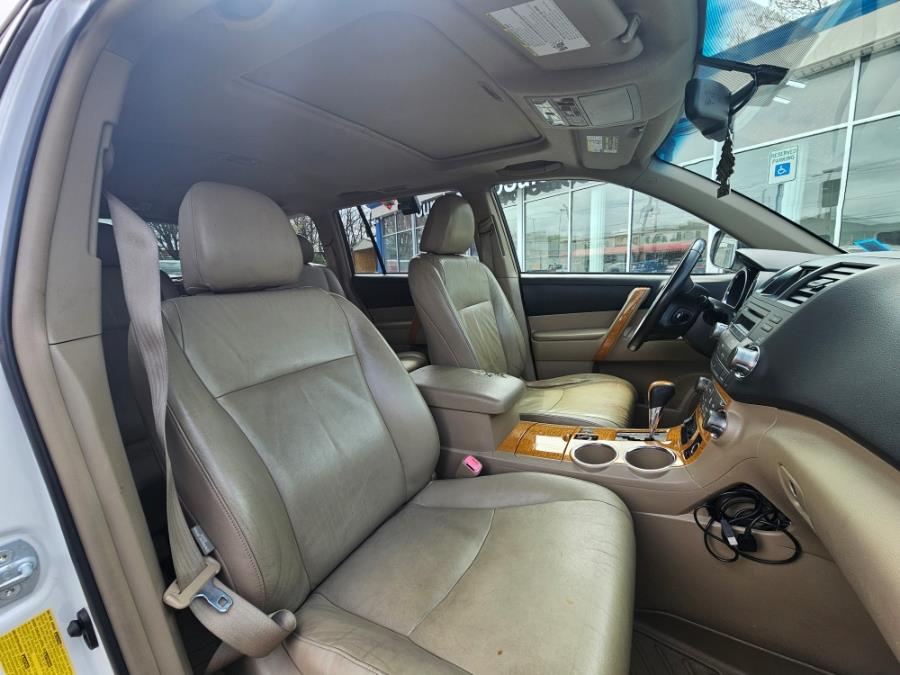 2008 Toyota Highlander Hybrid 4WD 4dr Limited w/3rd Row, available for sale in Rosedale, New York | Sunrise Auto Sales. Rosedale, New York 2008 Toyota Highlander Hybrid 4WD 4dr Limited w/3rd Row, available for sale in Rosedale, New York | Sunrise Auto Sales. Rosedale, New York