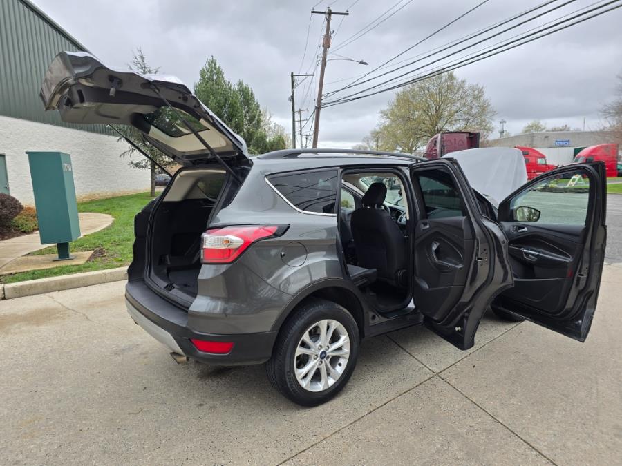 2018 Ford Escape SE 4WD, available for sale in Philadelphia, Pennsylvania | Eugen's Auto Sales & Repairs. Philadelphia, Pennsylvania 2018 Ford Escape SE 4WD, available for sale in Philadelphia, Pennsylvania | Eugen's Auto Sales & Repairs. Philadelphia, Pennsylvania