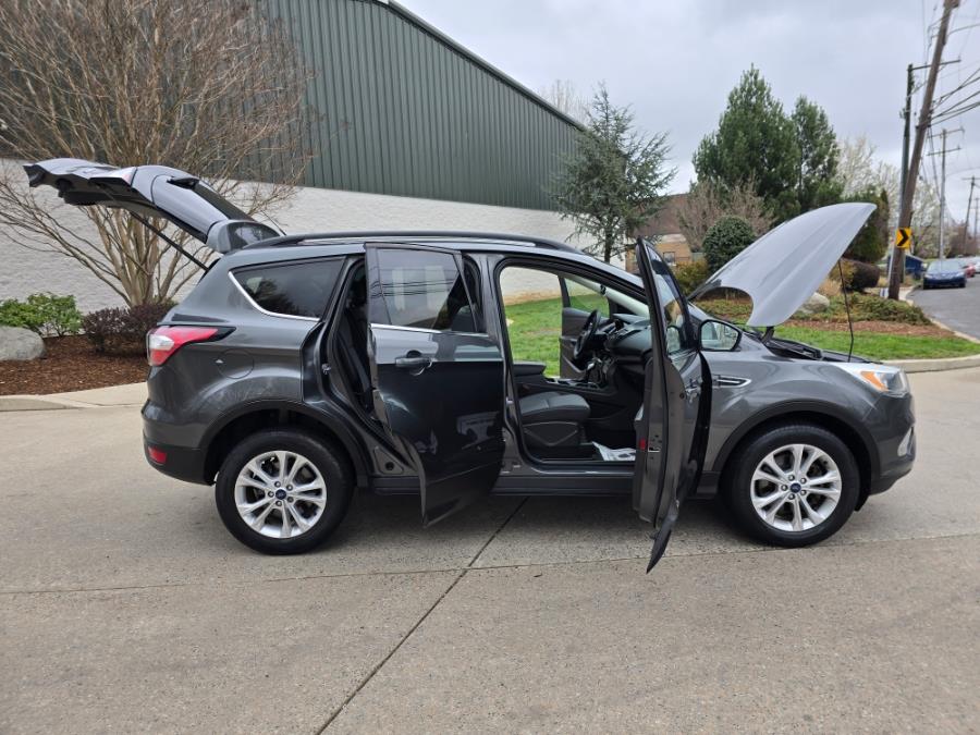 2018 Ford Escape SE 4WD, available for sale in Philadelphia, Pennsylvania | Eugen's Auto Sales & Repairs. Philadelphia, Pennsylvania 2018 Ford Escape SE 4WD, available for sale in Philadelphia, Pennsylvania | Eugen's Auto Sales & Repairs. Philadelphia, Pennsylvania