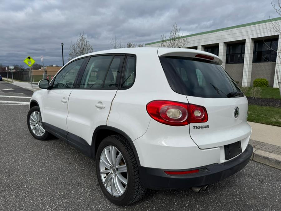 2009 Volkswagen Tiguan FWD 4dr Auto S, available for sale in Copiague, New York | Great Buy Auto Sales. Copiague, New York 2009 Volkswagen Tiguan FWD 4dr Auto S, available for sale in Copiague, New York | Great Buy Auto Sales. Copiague, New York