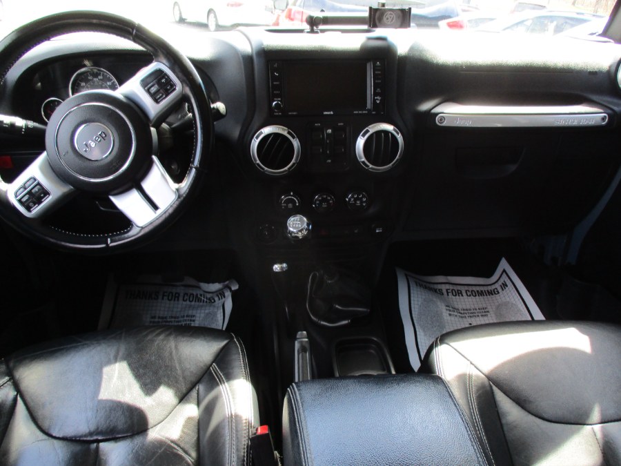 2015 Jeep Wrangler Unlimited 4WD 4dr Rubicon Hard Rock, available for sale in Meriden, Connecticut | Cos Central Auto. Meriden, Connecticut 2015 Jeep Wrangler Unlimited 4WD 4dr Rubicon Hard Rock, available for sale in Meriden, Connecticut | Cos Central Auto. Meriden, Connecticut