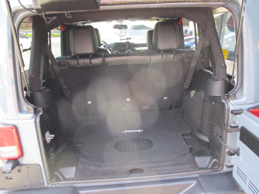 2015 Jeep Wrangler Unlimited 4WD 4dr Rubicon Hard Rock, available for sale in Meriden, Connecticut | Cos Central Auto. Meriden, Connecticut 2015 Jeep Wrangler Unlimited 4WD 4dr Rubicon Hard Rock, available for sale in Meriden, Connecticut | Cos Central Auto. Meriden, Connecticut