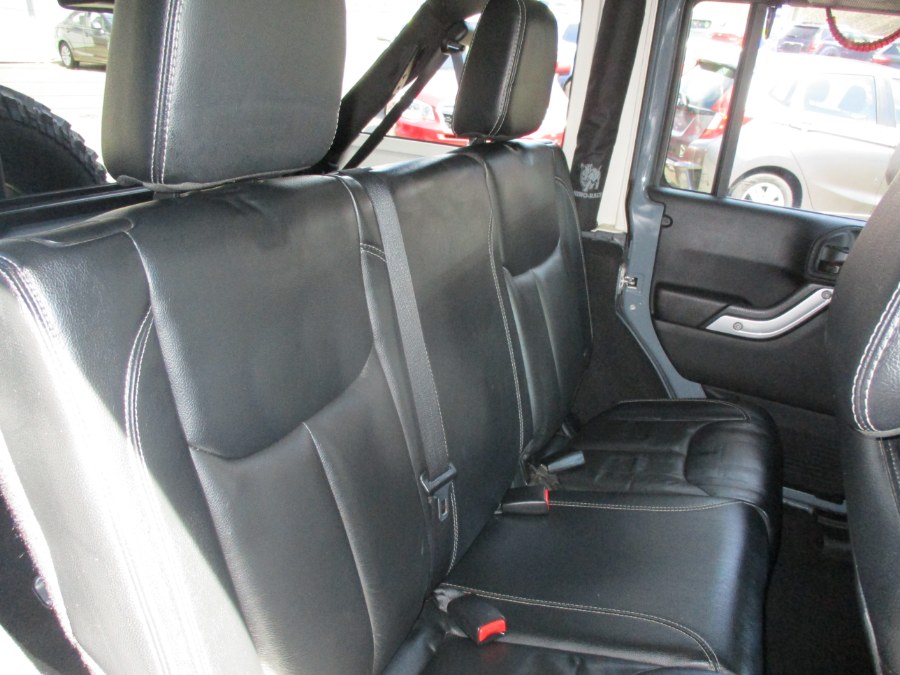 2015 Jeep Wrangler Unlimited 4WD 4dr Rubicon Hard Rock, available for sale in Meriden, Connecticut | Cos Central Auto. Meriden, Connecticut 2015 Jeep Wrangler Unlimited 4WD 4dr Rubicon Hard Rock, available for sale in Meriden, Connecticut | Cos Central Auto. Meriden, Connecticut