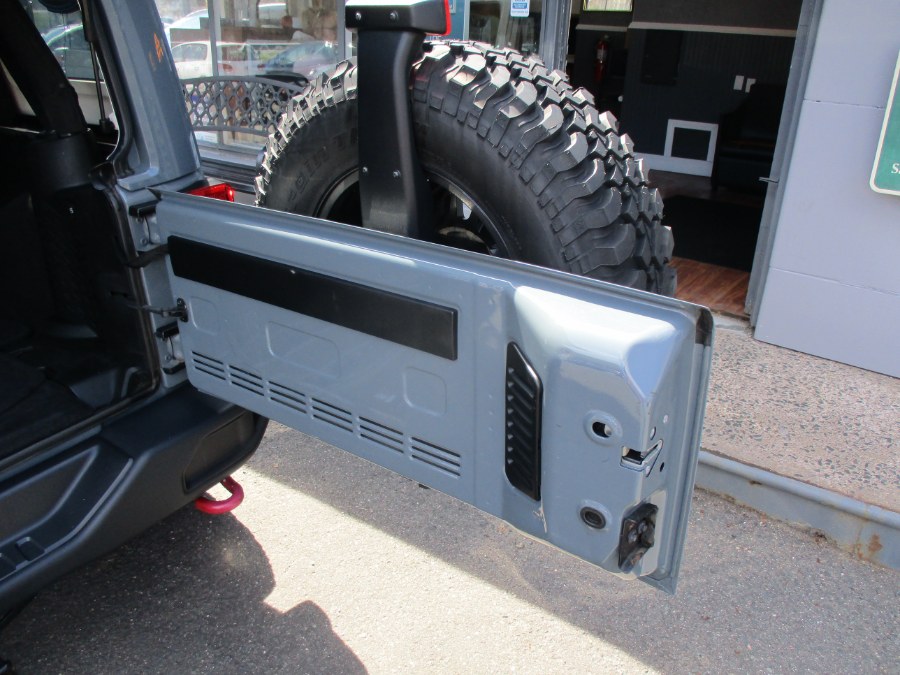 2015 Jeep Wrangler Unlimited 4WD 4dr Rubicon Hard Rock, available for sale in Meriden, Connecticut | Cos Central Auto. Meriden, Connecticut 2015 Jeep Wrangler Unlimited 4WD 4dr Rubicon Hard Rock, available for sale in Meriden, Connecticut | Cos Central Auto. Meriden, Connecticut