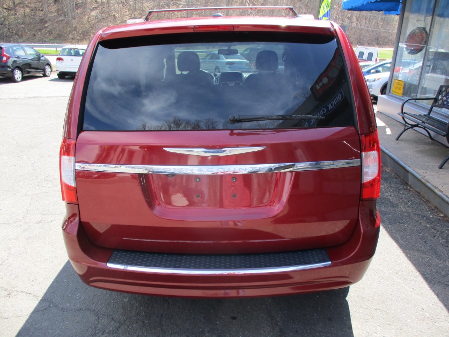 2013 Chrysler Town & Country 4dr Wgn Touring, available for sale in Meriden, Connecticut | Cos Central Auto. Meriden, Connecticut 2013 Chrysler Town & Country 4dr Wgn Touring, available for sale in Meriden, Connecticut | Cos Central Auto. Meriden, Connecticut