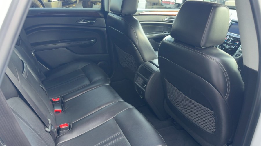 2014 Cadillac SRX AWD 4dr Performance Collection, available for sale in Waterbury, Connecticut | West End Automotive Center. Waterbury, Connecticut 2014 Cadillac SRX AWD 4dr Performance Collection, available for sale in Waterbury, Connecticut | West End Automotive Center. Waterbury, Connecticut