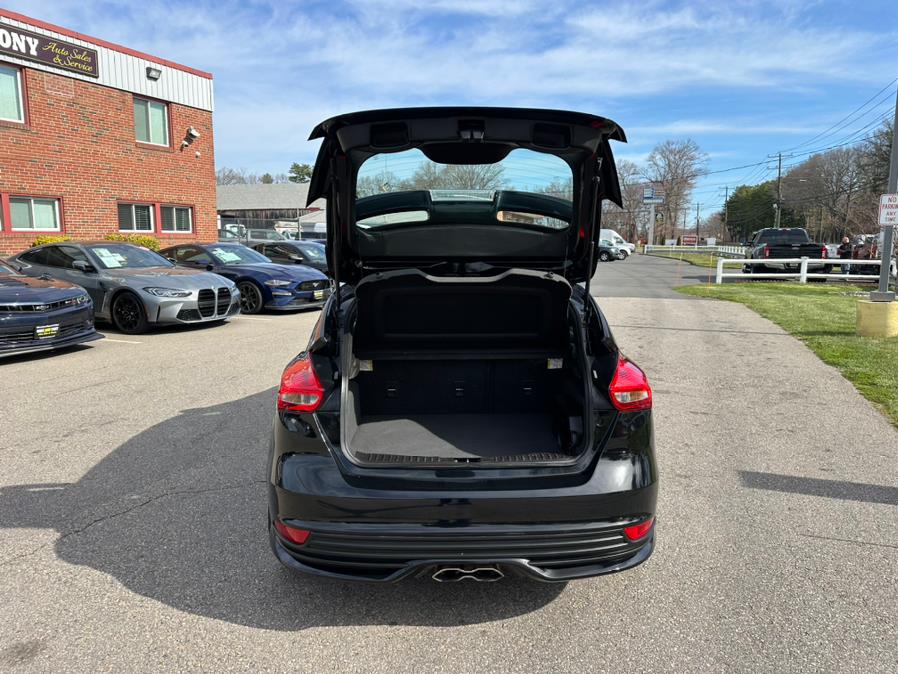 2016 Ford Focus 5dr HB ST, available for sale in South Windsor, Connecticut | Mike And Tony Auto Sales, Inc. South Windsor, Connecticut 2016 Ford Focus 5dr HB ST, available for sale in South Windsor, Connecticut | Mike And Tony Auto Sales, Inc. South Windsor, Connecticut