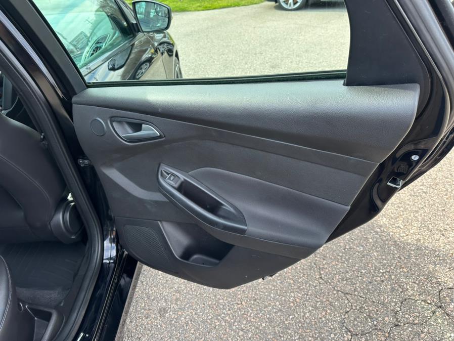 2016 Ford Focus 5dr HB ST, available for sale in South Windsor, Connecticut | Mike And Tony Auto Sales, Inc. South Windsor, Connecticut 2016 Ford Focus 5dr HB ST, available for sale in South Windsor, Connecticut | Mike And Tony Auto Sales, Inc. South Windsor, Connecticut