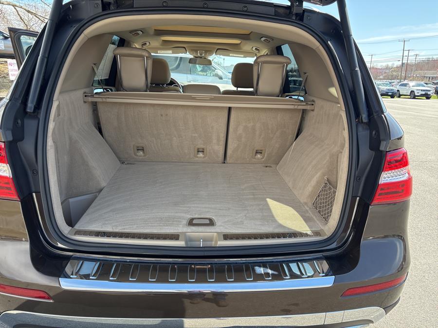 2014 Mercedes-Benz M-Class 4MATIC 4dr ML350, available for sale in Old Saybrook, Connecticut | Saybrook Auto Barn. Old Saybrook, Connecticut 2014 Mercedes-Benz M-Class 4MATIC 4dr ML350, available for sale in Old Saybrook, Connecticut | Saybrook Auto Barn. Old Saybrook, Connecticut