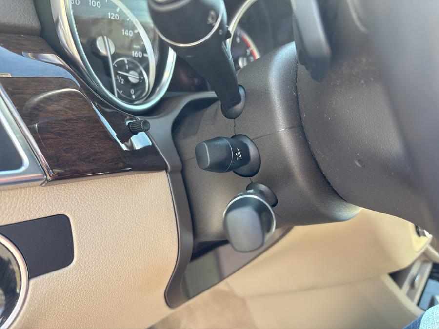 2014 Mercedes-Benz M-Class 4MATIC 4dr ML350, available for sale in Old Saybrook, Connecticut | Saybrook Auto Barn. Old Saybrook, Connecticut 2014 Mercedes-Benz M-Class 4MATIC 4dr ML350, available for sale in Old Saybrook, Connecticut | Saybrook Auto Barn. Old Saybrook, Connecticut