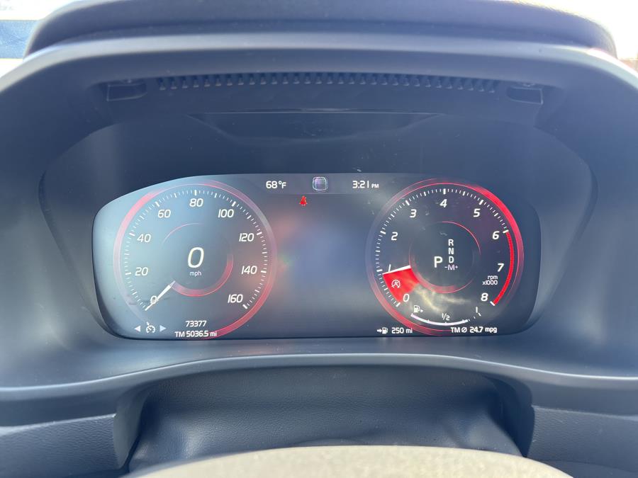 2020 Volvo XC40 T5 AWD R-Design, available for sale in Old Saybrook, Connecticut | Saybrook Auto Barn. Old Saybrook, Connecticut 2020 Volvo XC40 T5 AWD R-Design, available for sale in Old Saybrook, Connecticut | Saybrook Auto Barn. Old Saybrook, Connecticut