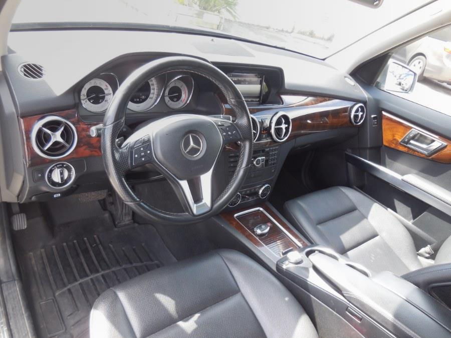 2015 Mercedes-Benz GLK-250 4MATIC 4dr GLK 250 BlueTEC, available for sale in Hawaiian Gardens, California | Luxe Motors. Hawaiian Gardens, California 2015 Mercedes-Benz GLK-250 4MATIC 4dr GLK 250 BlueTEC, available for sale in Hawaiian Gardens, California | Luxe Motors. Hawaiian Gardens, California