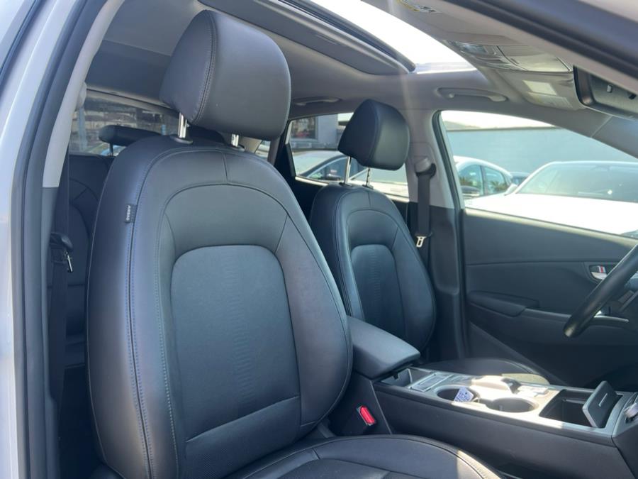 2022 Hyundai Kona Electric Limited FWD, available for sale in Daly City, California | Green Light Auto Wholesale. Daly City, California 2022 Hyundai Kona Electric Limited FWD, available for sale in Daly City, California | Green Light Auto Wholesale. Daly City, California
