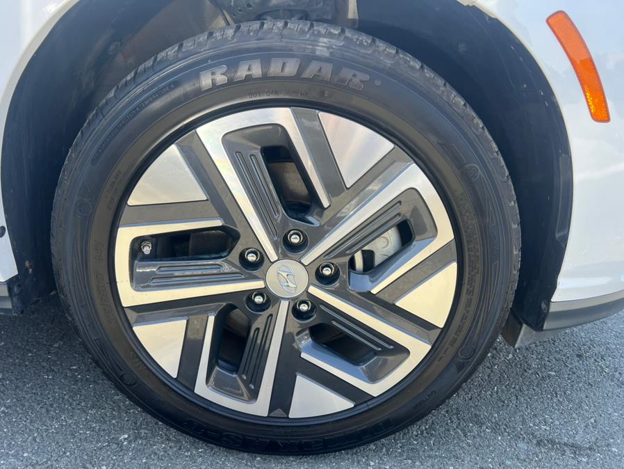 2022 Hyundai Kona Electric Limited FWD, available for sale in Daly City, California | Green Light Auto Wholesale. Daly City, California 2022 Hyundai Kona Electric Limited FWD, available for sale in Daly City, California | Green Light Auto Wholesale. Daly City, California
