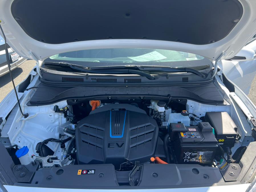 2022 Hyundai Kona Electric Limited FWD, available for sale in Daly City, California | Green Light Auto Wholesale. Daly City, California 2022 Hyundai Kona Electric Limited FWD, available for sale in Daly City, California | Green Light Auto Wholesale. Daly City, California