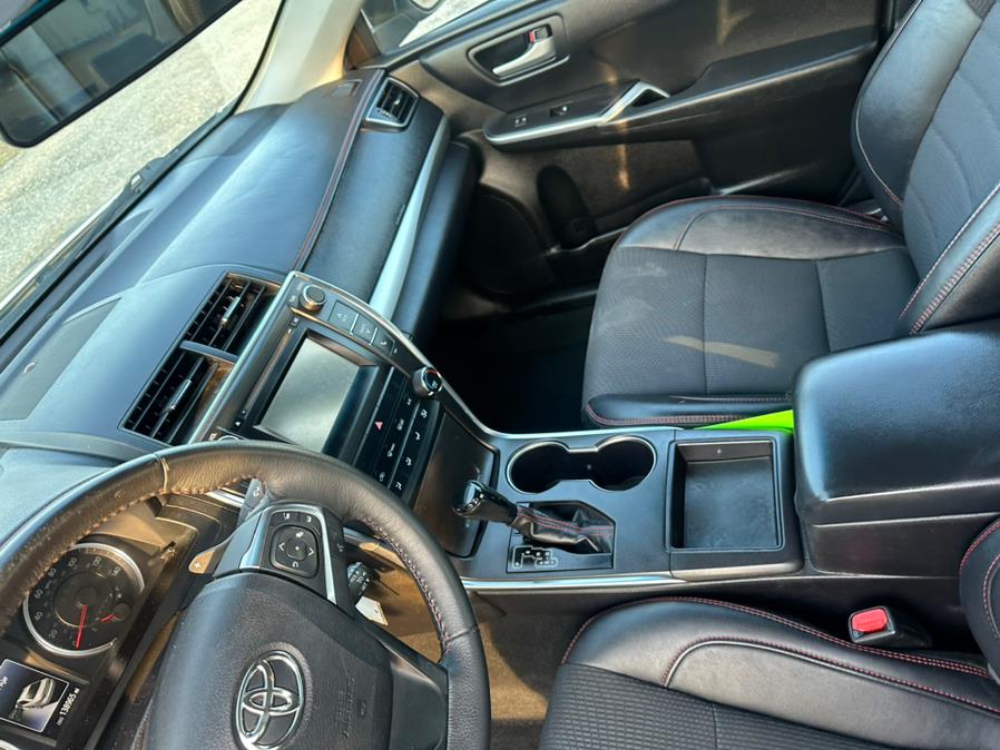 2017 Toyota Camry SE Auto (Natl), available for sale in Springfield, Massachusetts | Auto Globe LLC. Springfield, Massachusetts 2017 Toyota Camry SE Auto (Natl), available for sale in Springfield, Massachusetts | Auto Globe LLC. Springfield, Massachusetts