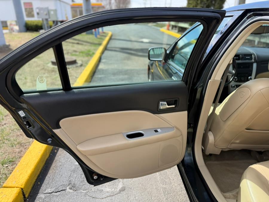 2010 Mercury Milan 4dr Sdn Premier FWD, available for sale in East Windsor, Connecticut | STS Automotive. East Windsor, Connecticut 2010 Mercury Milan 4dr Sdn Premier FWD, available for sale in East Windsor, Connecticut | STS Automotive. East Windsor, Connecticut