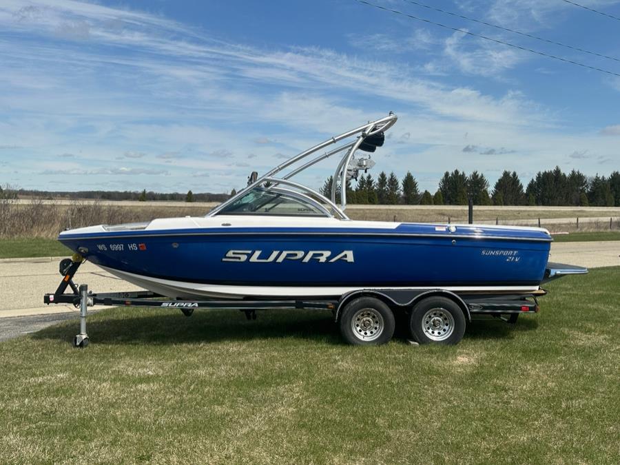 2010 Supra Sunsport 21V, available for sale in Darien, Wisconsin | Geneva Motor Cars. Darien, Wisconsin 2010 Supra Sunsport 21V, available for sale in Darien, Wisconsin | Geneva Motor Cars. Darien, Wisconsin