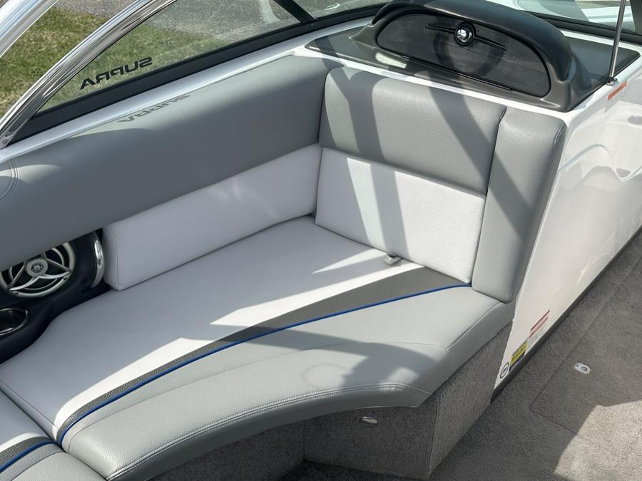 2010 Supra Sunsport 21V, available for sale in Darien, Wisconsin | Geneva Motor Cars. Darien, Wisconsin 2010 Supra Sunsport 21V, available for sale in Darien, Wisconsin | Geneva Motor Cars. Darien, Wisconsin