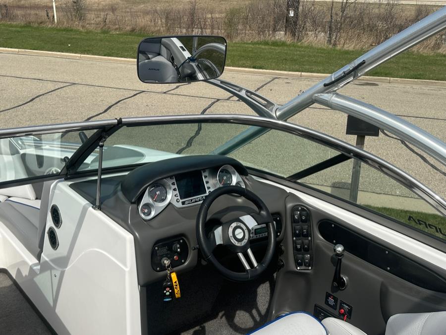 2010 Supra Sunsport 21V, available for sale in Darien, Wisconsin | Geneva Motor Cars. Darien, Wisconsin 2010 Supra Sunsport 21V, available for sale in Darien, Wisconsin | Geneva Motor Cars. Darien, Wisconsin