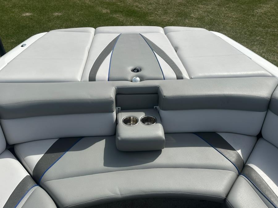 2010 Supra Sunsport 21V, available for sale in Darien, Wisconsin | Geneva Motor Cars. Darien, Wisconsin 2010 Supra Sunsport 21V, available for sale in Darien, Wisconsin | Geneva Motor Cars. Darien, Wisconsin