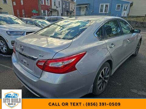 2017 Nissan Altima 2017.5 2.5 SR Sedan, available for sale in Delran, New Jersey | Auto World.com Inc. Delran, New Jersey 2017 Nissan Altima 2017.5 2.5 SR Sedan, available for sale in Delran, New Jersey | Auto World.com Inc. Delran, New Jersey