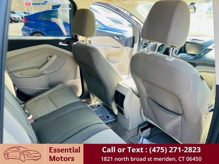 2014 Ford Escape 4WD 4dr SE, available for sale in Meriden, Connecticut | Essential Motors. Meriden, Connecticut 2014 Ford Escape 4WD 4dr SE, available for sale in Meriden, Connecticut | Essential Motors. Meriden, Connecticut