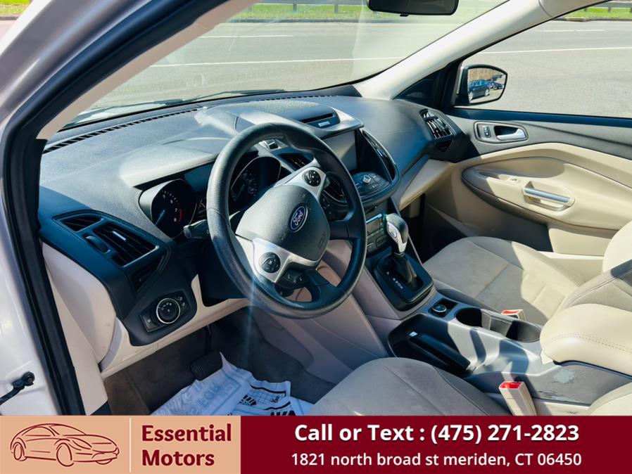 2014 Ford Escape 4WD 4dr SE, available for sale in Meriden, Connecticut | Essential Motors. Meriden, Connecticut 2014 Ford Escape 4WD 4dr SE, available for sale in Meriden, Connecticut | Essential Motors. Meriden, Connecticut