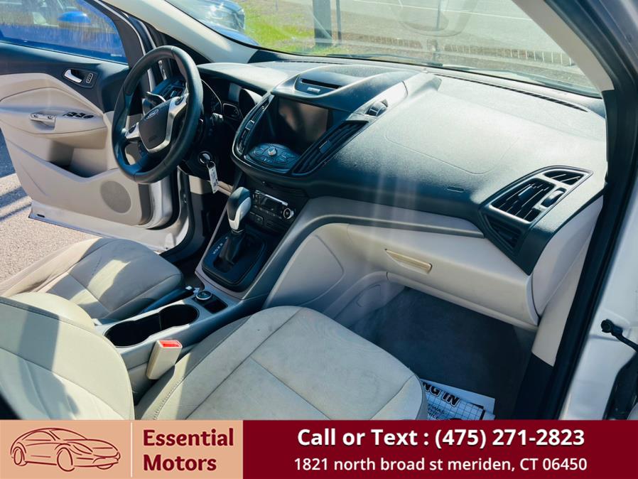 2014 Ford Escape 4WD 4dr SE, available for sale in Meriden, Connecticut | Essential Motors. Meriden, Connecticut 2014 Ford Escape 4WD 4dr SE, available for sale in Meriden, Connecticut | Essential Motors. Meriden, Connecticut