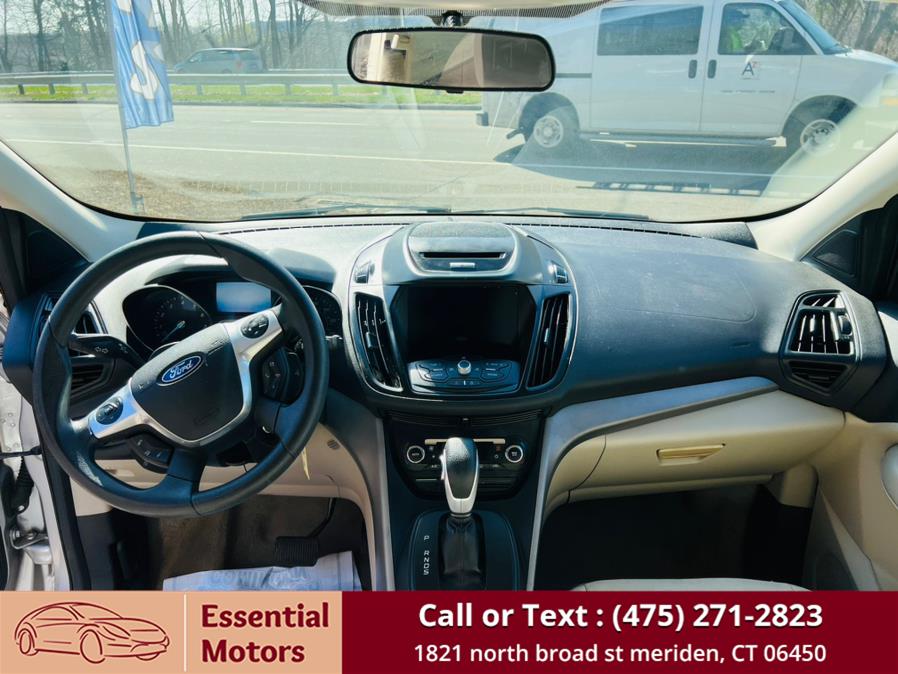 2014 Ford Escape 4WD 4dr SE, available for sale in Meriden, Connecticut | Essential Motors. Meriden, Connecticut 2014 Ford Escape 4WD 4dr SE, available for sale in Meriden, Connecticut | Essential Motors. Meriden, Connecticut