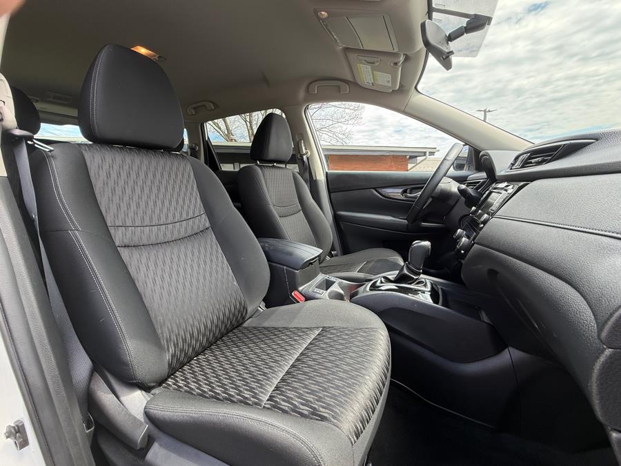 2018 Nissan Rogue AWD SV, available for sale in Lindenhurst, New York | Cargenic Automotive. Lindenhurst, New York 2018 Nissan Rogue AWD SV, available for sale in Lindenhurst, New York | Cargenic Automotive. Lindenhurst, New York