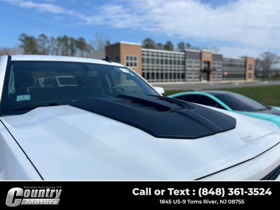 2017 Chevrolet Silverado 1500 4WD Crew Cab 143.5" LT w/1LT, available for sale in Toms River, New Jersey | Country Motors. Toms River, New Jersey 2017 Chevrolet Silverado 1500 4WD Crew Cab 143.5" LT w/1LT, available for sale in Toms River, New Jersey | Country Motors. Toms River, New Jersey