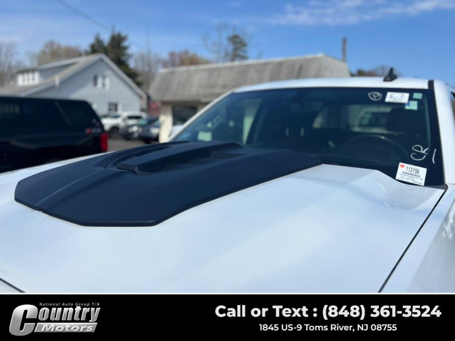 2017 Chevrolet Silverado 1500 4WD Crew Cab 143.5" LT w/1LT, available for sale in Toms River, New Jersey | Country Motors. Toms River, New Jersey 2017 Chevrolet Silverado 1500 4WD Crew Cab 143.5" LT w/1LT, available for sale in Toms River, New Jersey | Country Motors. Toms River, New Jersey
