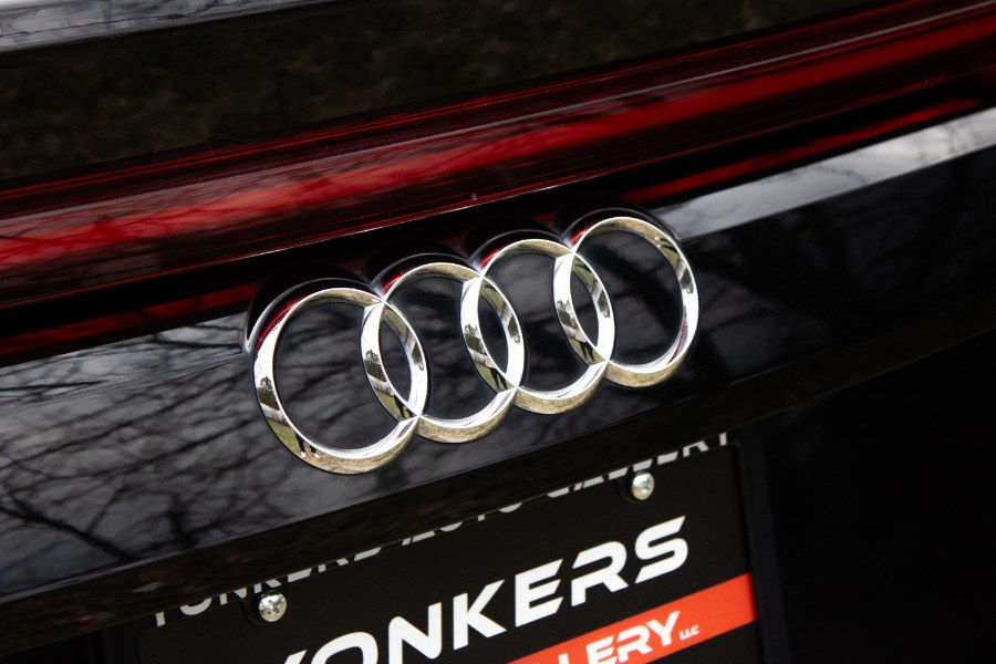 2019 Audi Q8 Premium Plus 55 TFSI quattro, available for sale in Flushing, New York | Silverline Auto Group. Flushing, New York 2019 Audi Q8 Premium Plus 55 TFSI quattro, available for sale in Flushing, New York | Silverline Auto Group. Flushing, New York