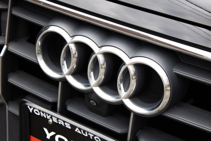 2019 Audi Q8 Premium Plus 55 TFSI quattro, available for sale in Flushing, New York | Silverline Auto Group. Flushing, New York 2019 Audi Q8 Premium Plus 55 TFSI quattro, available for sale in Flushing, New York | Silverline Auto Group. Flushing, New York