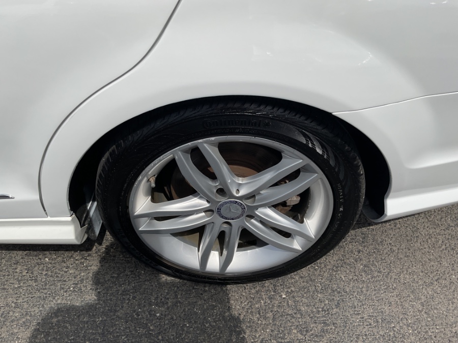 2014 Mercedes-Benz C-Class 4dr Sdn C300 Sport 4MATIC, available for sale in Waterbury, Connecticut | Jim Juliani Motors. Waterbury, Connecticut 2014 Mercedes-Benz C-Class 4dr Sdn C300 Sport 4MATIC, available for sale in Waterbury, Connecticut | Jim Juliani Motors. Waterbury, Connecticut