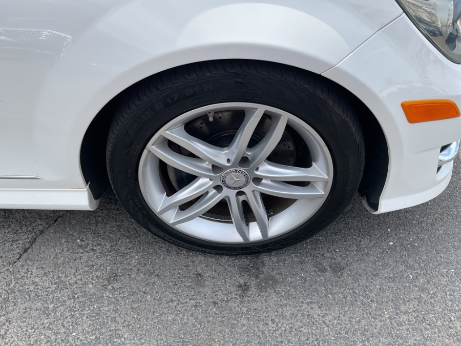 2014 Mercedes-Benz C-Class 4dr Sdn C300 Sport 4MATIC, available for sale in Waterbury, Connecticut | Jim Juliani Motors. Waterbury, Connecticut 2014 Mercedes-Benz C-Class 4dr Sdn C300 Sport 4MATIC, available for sale in Waterbury, Connecticut | Jim Juliani Motors. Waterbury, Connecticut