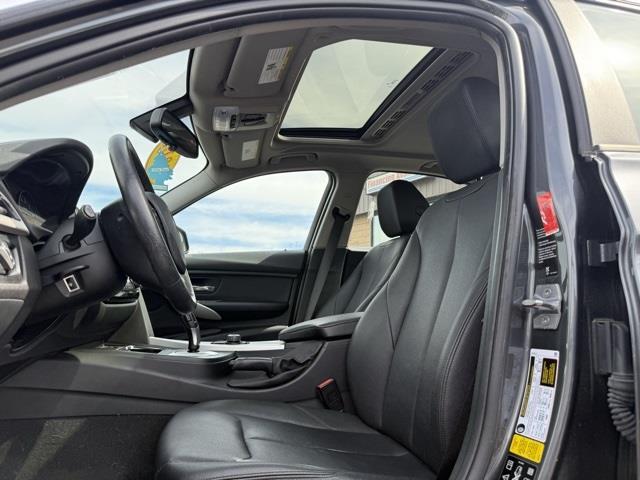 2018 BMW 3 Series 320i xDrive, available for sale in Stratford, Connecticut | Wiz Leasing Inc. Stratford, Connecticut 2018 BMW 3 Series 320i xDrive, available for sale in Stratford, Connecticut | Wiz Leasing Inc. Stratford, Connecticut