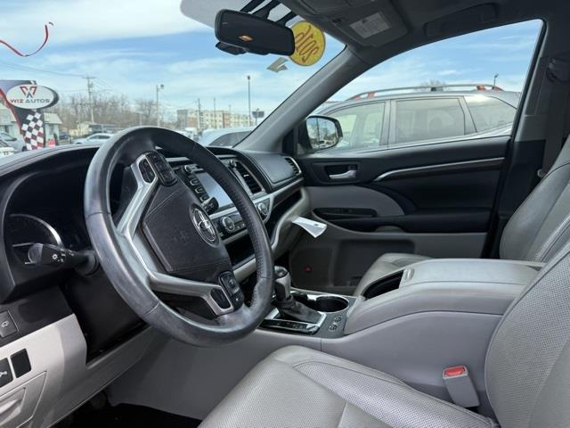 2016 Toyota Highlander Limited Platinum V6, available for sale in Stratford, Connecticut | Wiz Leasing Inc. Stratford, Connecticut 2016 Toyota Highlander Limited Platinum V6, available for sale in Stratford, Connecticut | Wiz Leasing Inc. Stratford, Connecticut