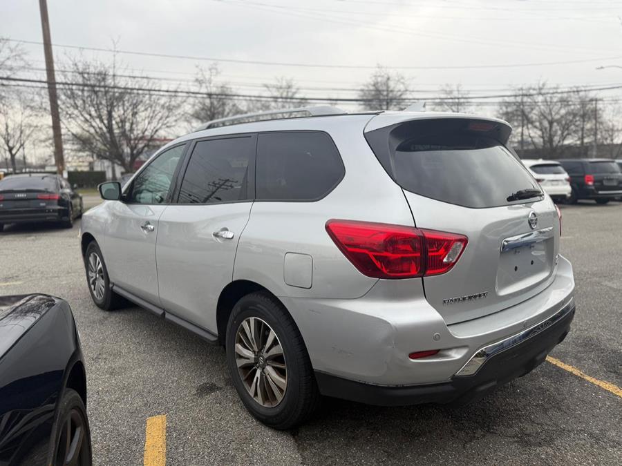 2019 Nissan Pathfinder 4x4 SL, available for sale in Hicksville, New York | REGAL AUTOHAUS. Hicksville, New York 2019 Nissan Pathfinder 4x4 SL, available for sale in Hicksville, New York | REGAL AUTOHAUS. Hicksville, New York