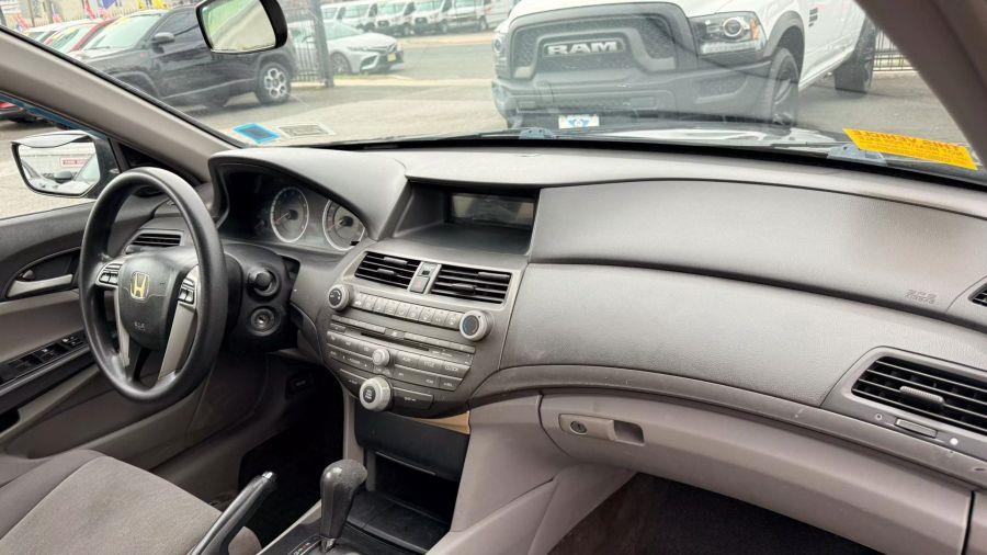 2009 Honda Accord LX Sedan 4D, available for sale in Linden, New Jersey | Route 27 Auto Mall. Linden, New Jersey 2009 Honda Accord LX Sedan 4D, available for sale in Linden, New Jersey | Route 27 Auto Mall. Linden, New Jersey
