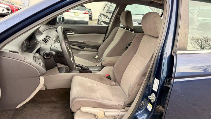 2009 Honda Accord LX Sedan 4D, available for sale in Linden, New Jersey | Route 27 Auto Mall. Linden, New Jersey 2009 Honda Accord LX Sedan 4D, available for sale in Linden, New Jersey | Route 27 Auto Mall. Linden, New Jersey