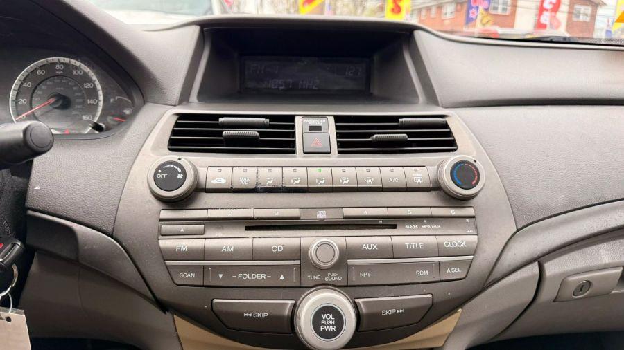 2009 Honda Accord LX Sedan 4D, available for sale in Linden, New Jersey | Route 27 Auto Mall. Linden, New Jersey 2009 Honda Accord LX Sedan 4D, available for sale in Linden, New Jersey | Route 27 Auto Mall. Linden, New Jersey
