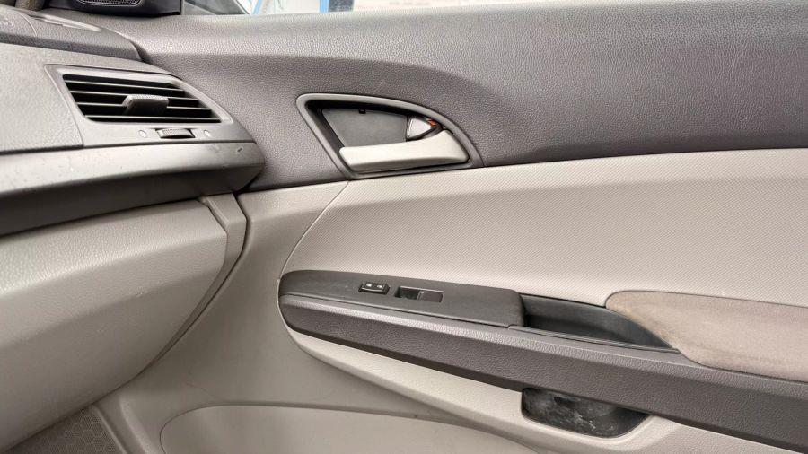 2009 Honda Accord LX Sedan 4D, available for sale in Linden, New Jersey | Route 27 Auto Mall. Linden, New Jersey 2009 Honda Accord LX Sedan 4D, available for sale in Linden, New Jersey | Route 27 Auto Mall. Linden, New Jersey