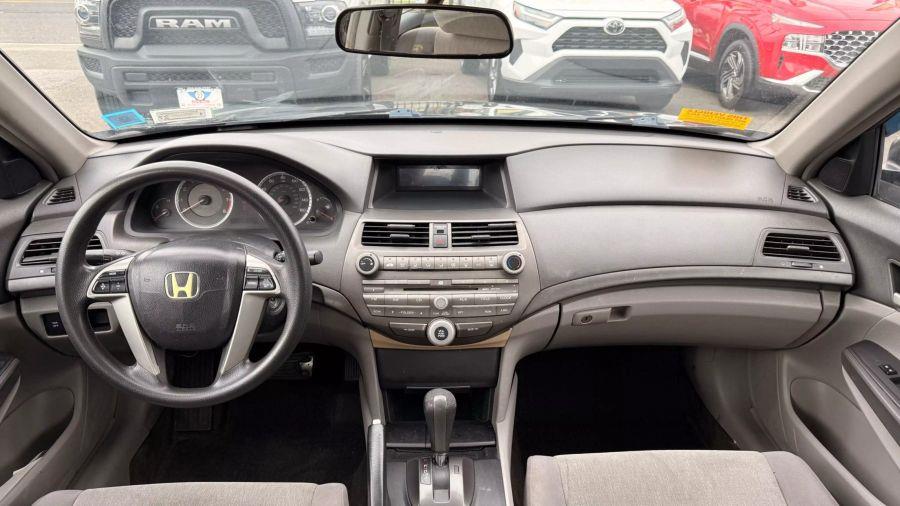 2009 Honda Accord LX Sedan 4D, available for sale in Linden, New Jersey | Route 27 Auto Mall. Linden, New Jersey 2009 Honda Accord LX Sedan 4D, available for sale in Linden, New Jersey | Route 27 Auto Mall. Linden, New Jersey