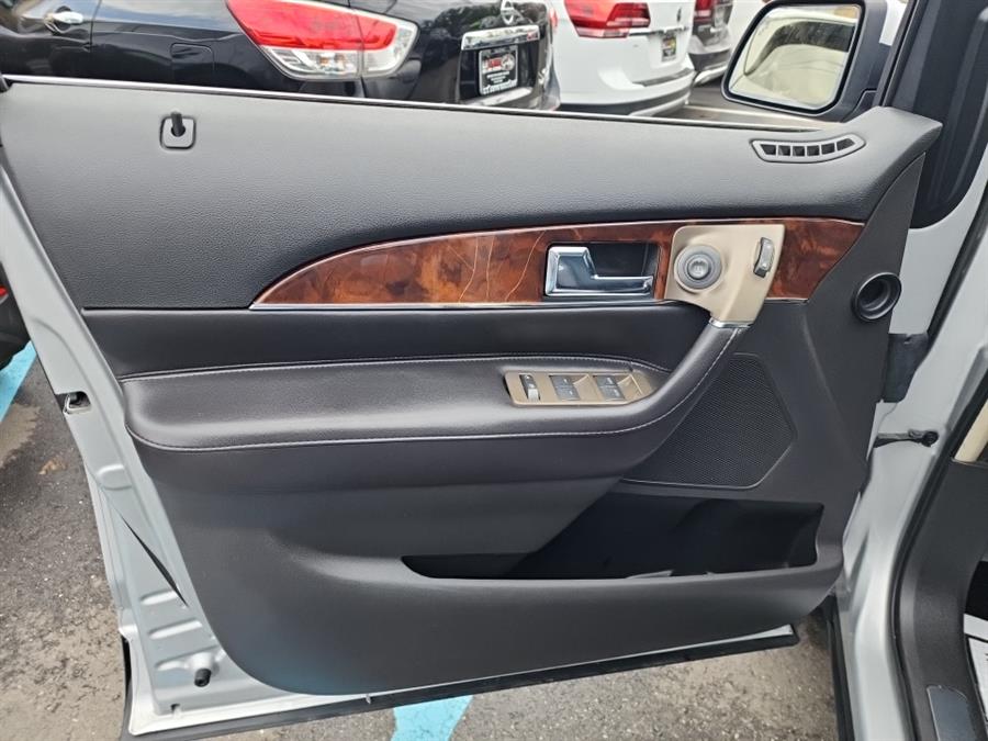 2015 Lincoln MKX AWD 4dr, available for sale in Islip, New York | L.I. Auto Gallery. Islip, New York 2015 Lincoln MKX AWD 4dr, available for sale in Islip, New York | L.I. Auto Gallery. Islip, New York