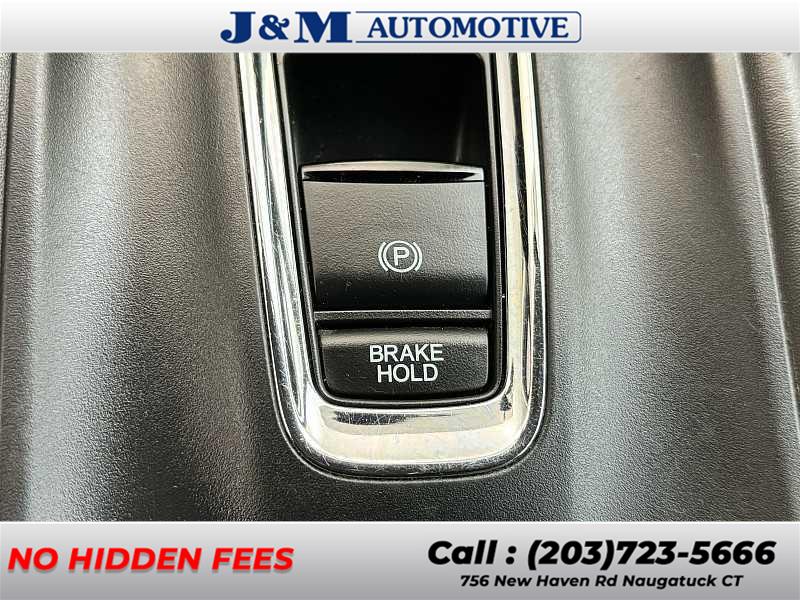 2016 Honda Hr-v EX-L w/Navi, available for sale in Naugatuck, Connecticut | J&M Automotive Sls&Svc LLC. Naugatuck, Connecticut 2016 Honda Hr-v EX-L w/Navi, available for sale in Naugatuck, Connecticut | J&M Automotive Sls&Svc LLC. Naugatuck, Connecticut